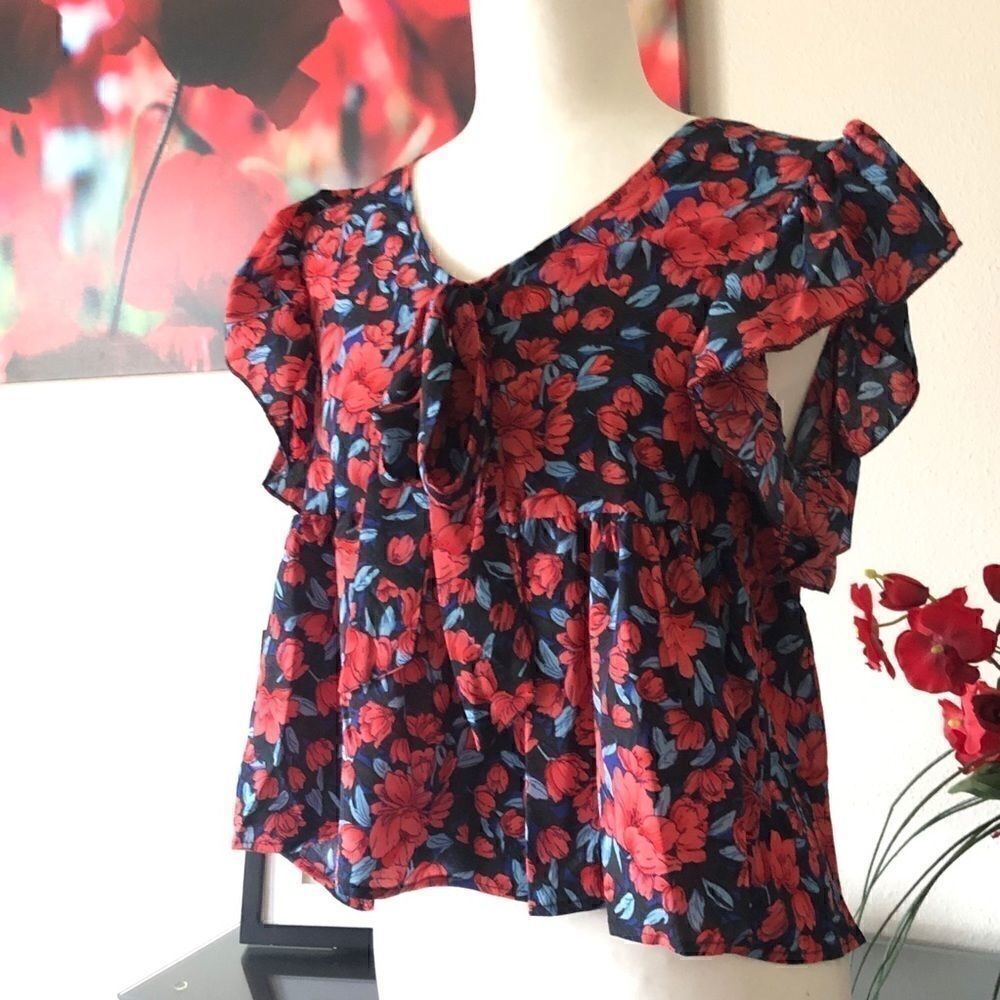 Flutter Sleeve Flowy Crop Top Blue and Red - Picture 5 of 8